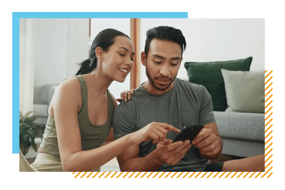 Product Feature_couple looking at mobile app together Product Feature_couple looking at mobile app together
