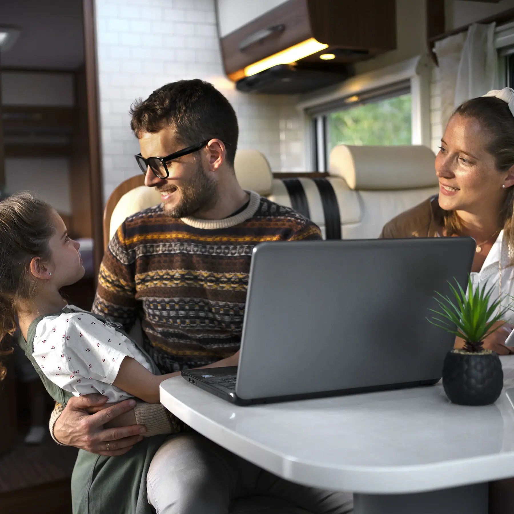 nomad-family-having-fun-together-tiny-house