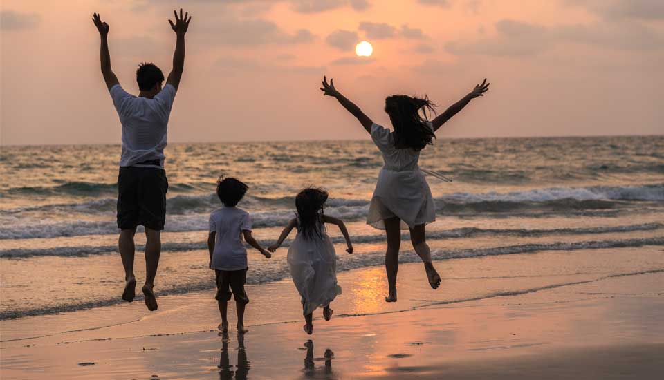 This family is enjoying every minute of their vacation because they used these tips. 