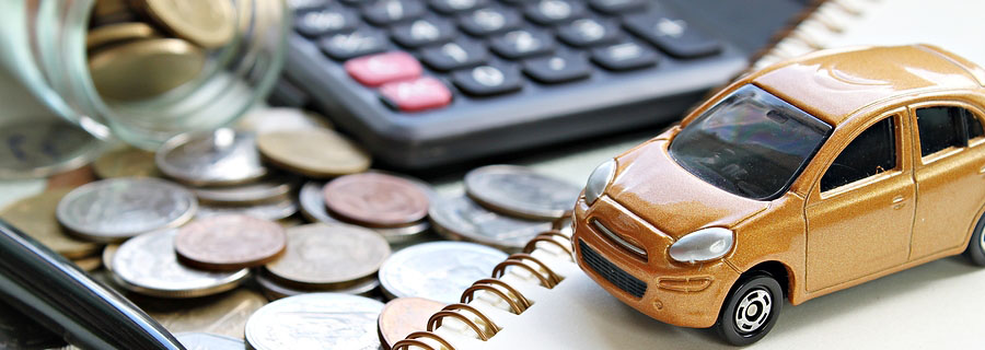 Auto Loan Calculator tips can help you save image of car and calculator.